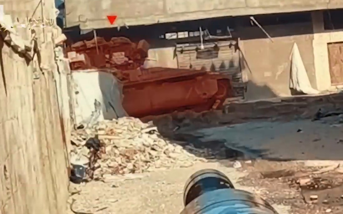 Hamas nấp trong ngóc ngách bắn B-41 trúng xe tăng Israel ở cự ly gần